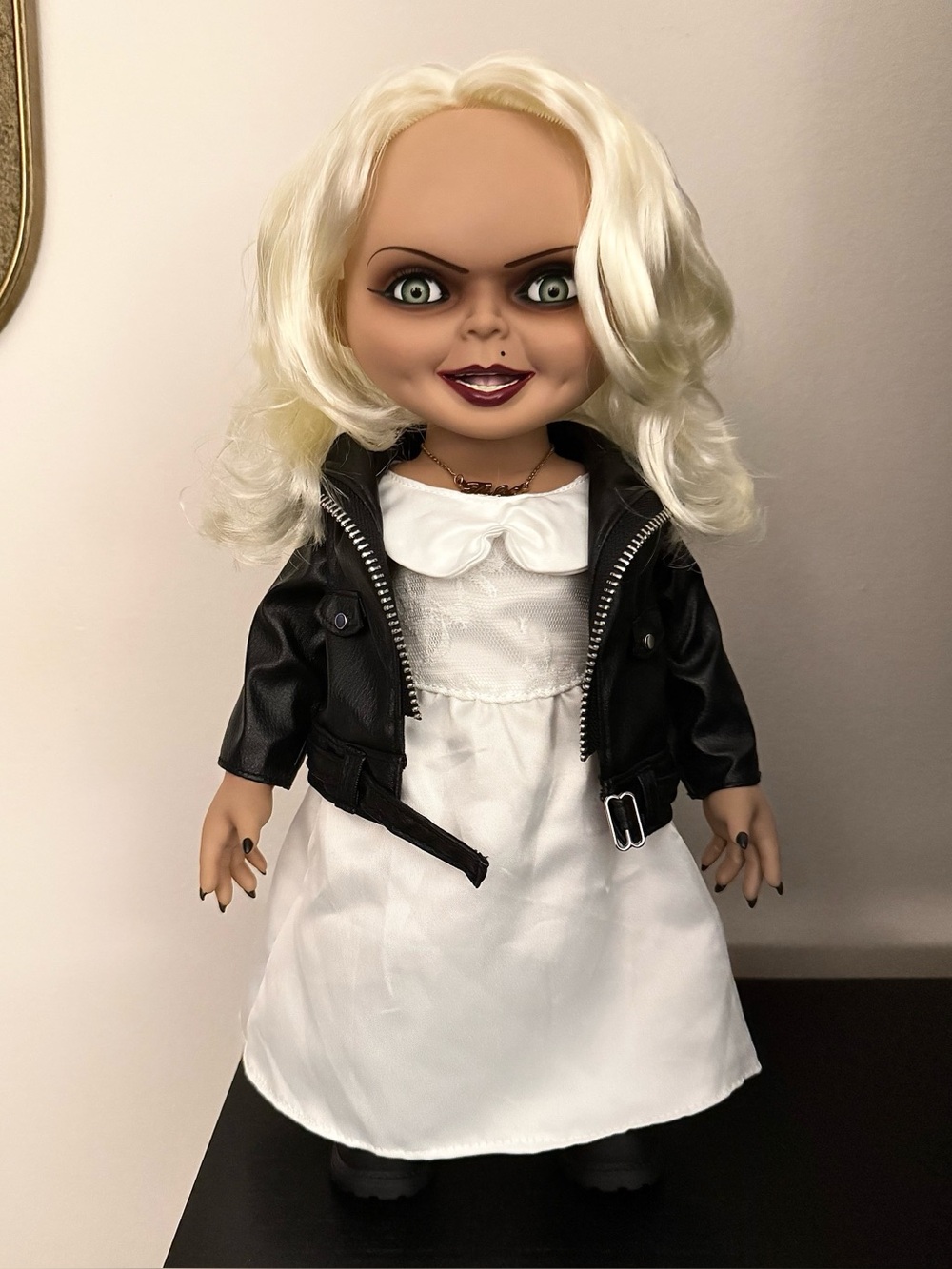 Mezco 15" Mega Scale Talking "Bride of Chucky: Tiffany" Doll (NO BOX)